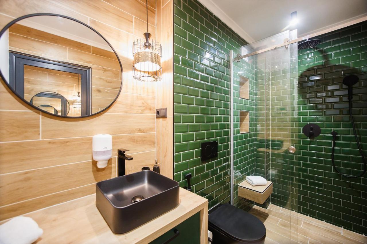 Green Velvet City Retreat Oradea Extérieur photo