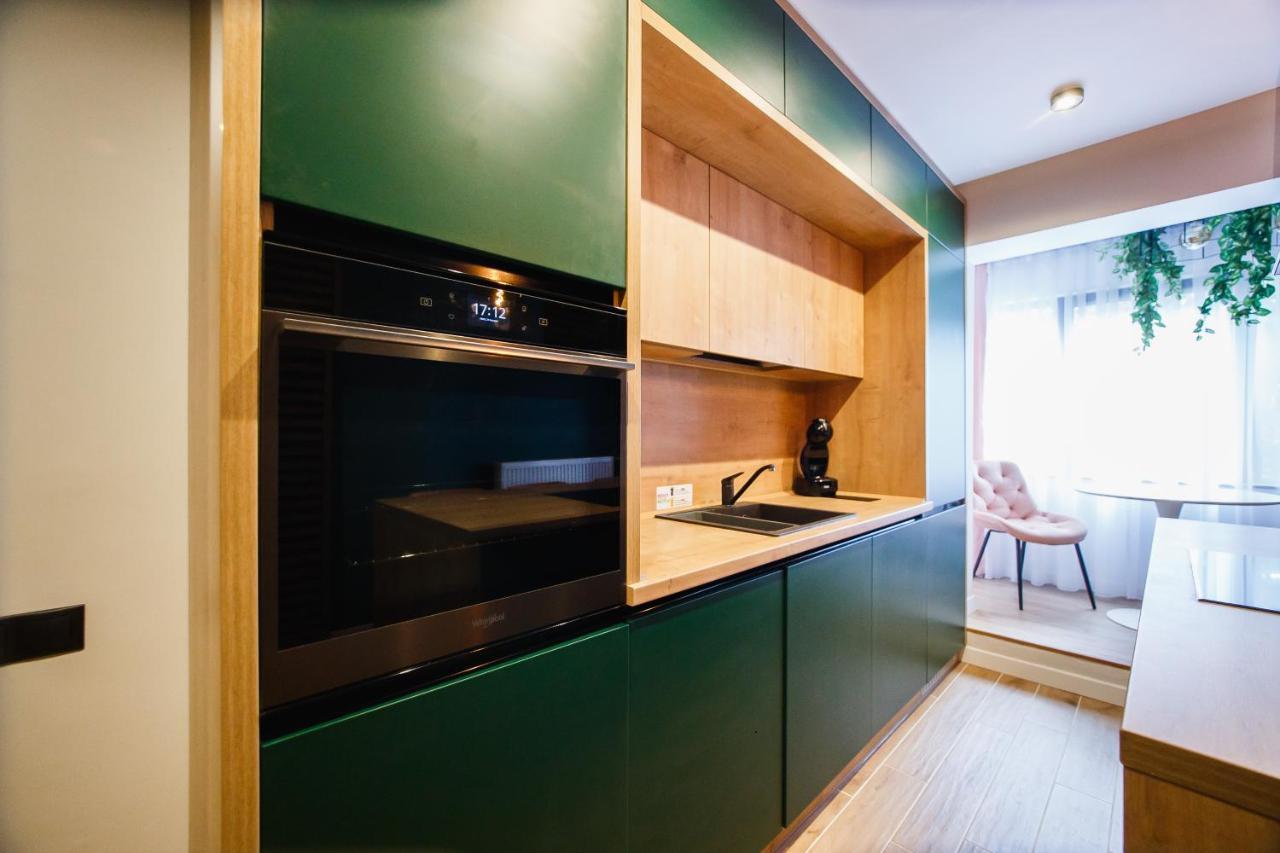 Green Velvet City Retreat Oradea Extérieur photo